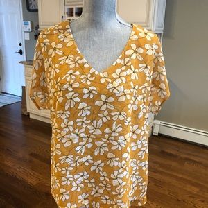 Woman’s Cabi Blouse